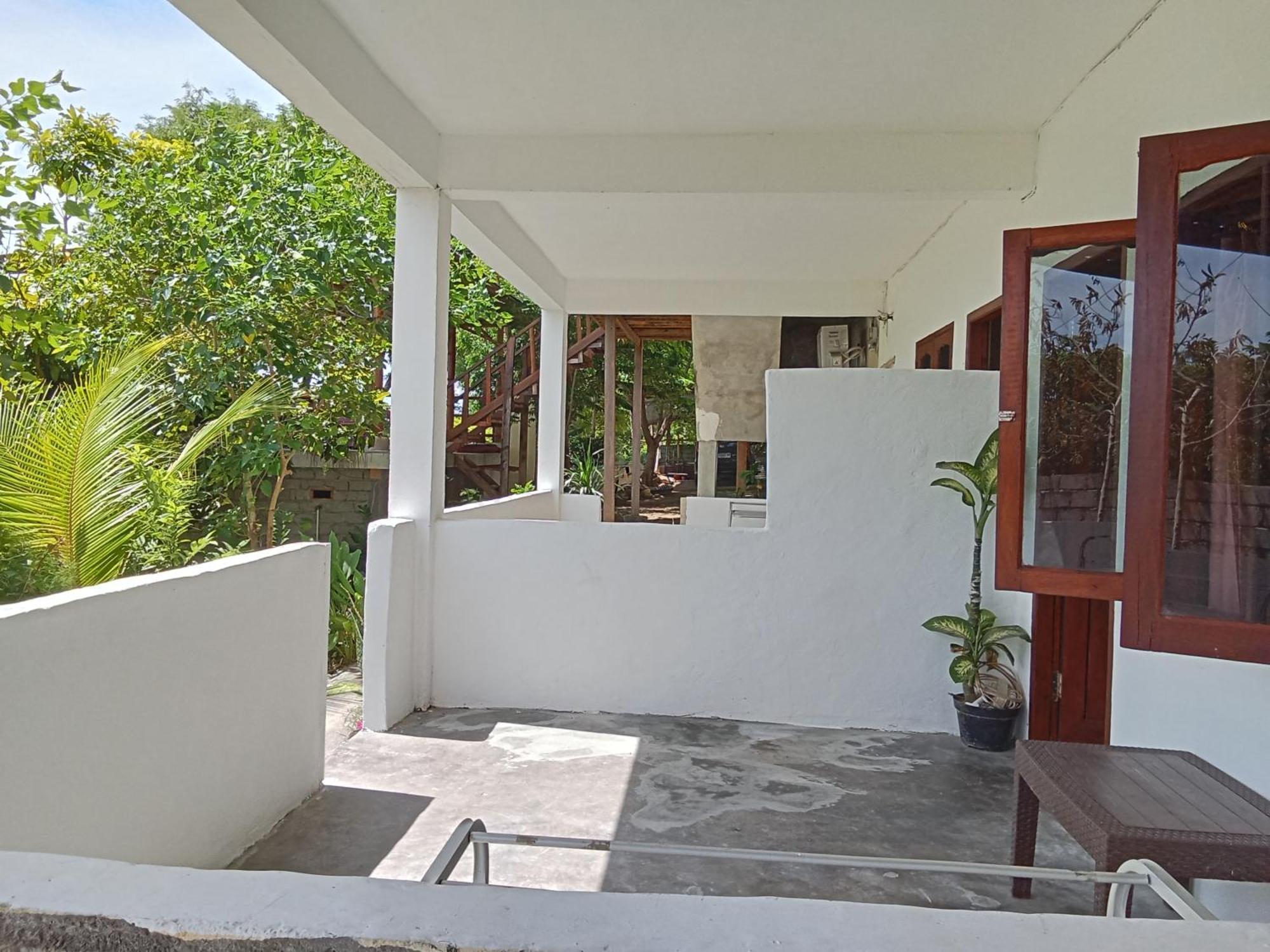 Feby'S Homestay Ekas Zimmer foto